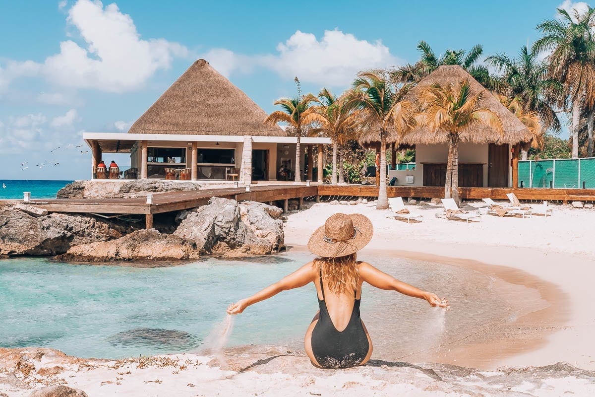 Die Strände in Playa del Carmen waren monatelang unter Bergen von Algen begraben, deshalb fuhren wir nach Cozumel