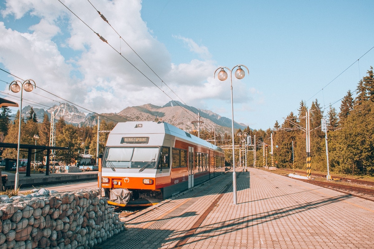 Nebezpečí v Tatrách: Proč se musíte dívat nahoru 3 Po Tatrách jedině zubačkou