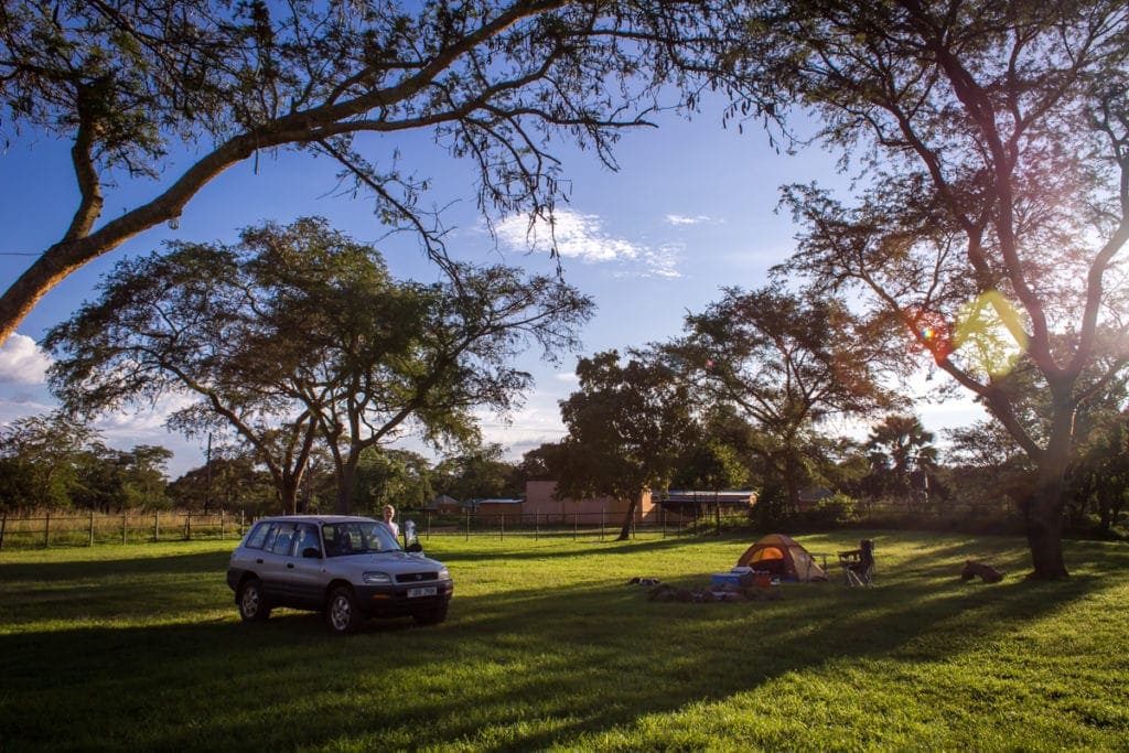 Jak je to velká šílenost jet stanovat do Ugandy, jsme si uvědomili, když jsme v prvním kempu byli úplně sami