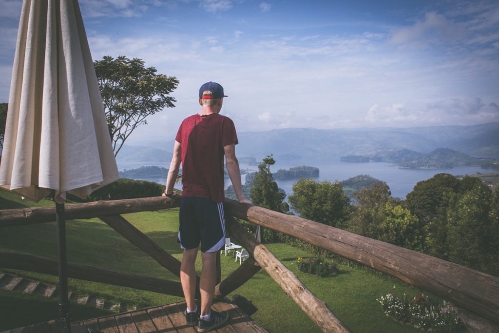 Lake Bunyonyi nás zasáhlo, krásou a střevní chřipkou