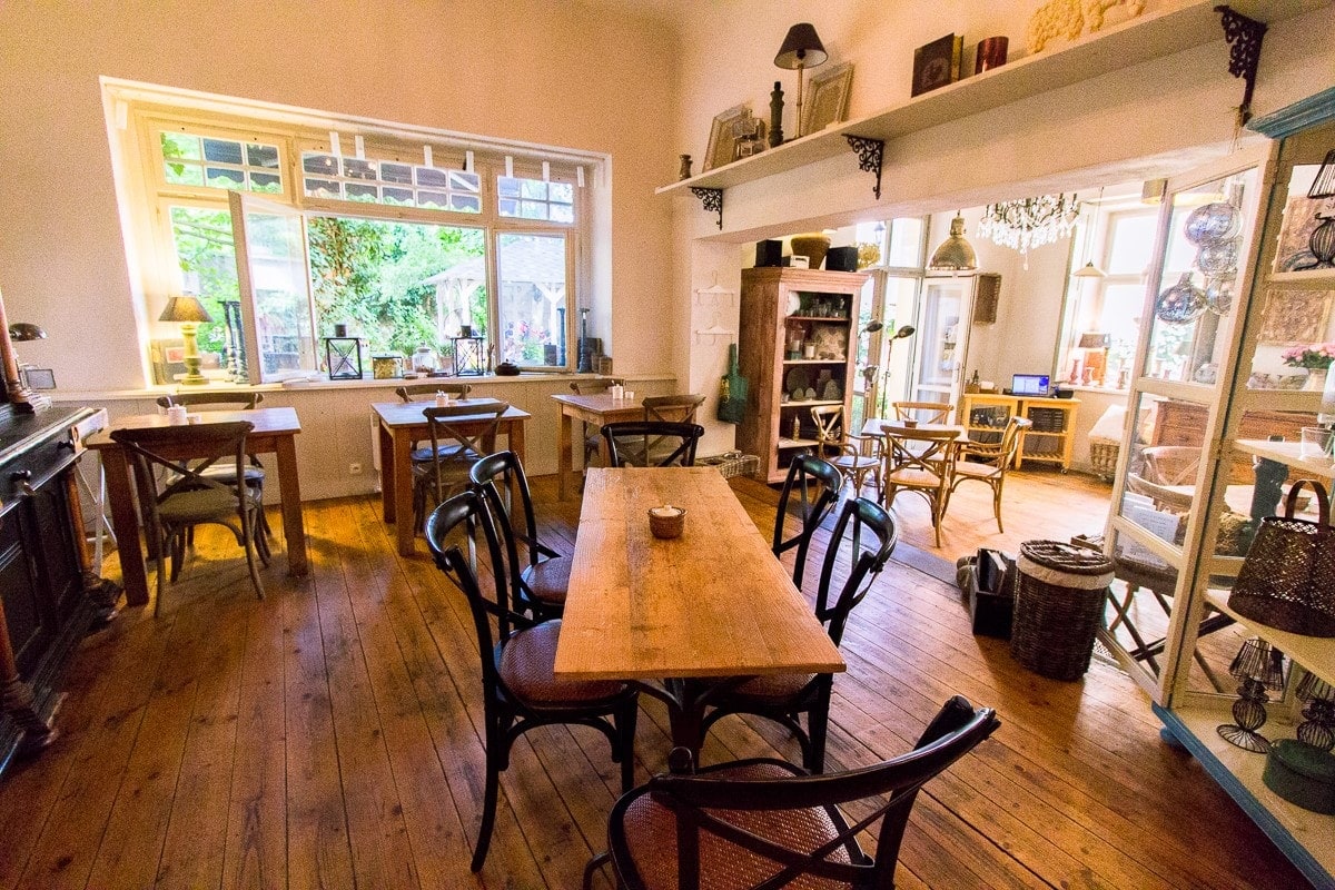 wnętrze kawiarni Style and Interier Prague