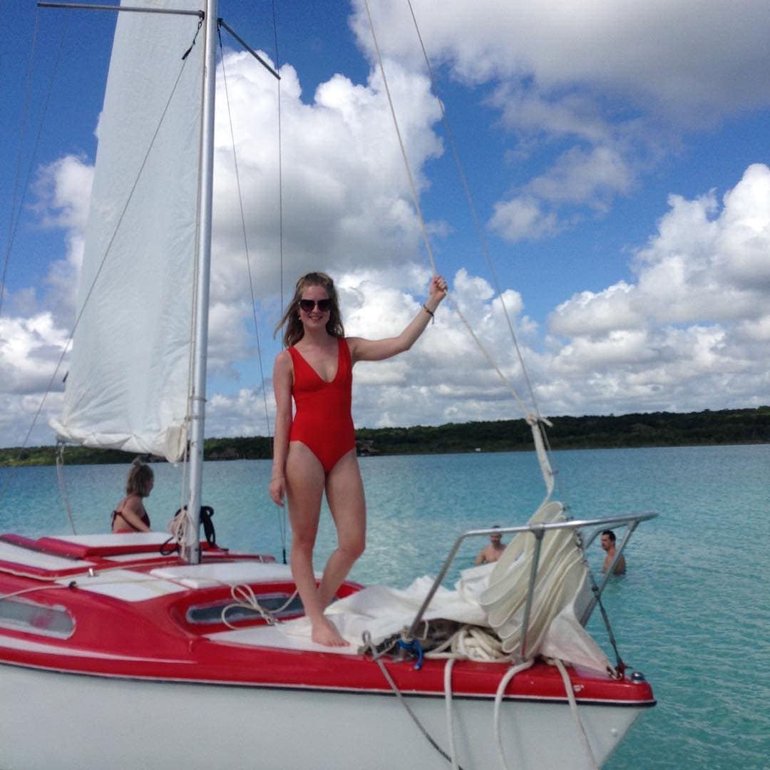 Plachtenie na jazere Bacalar