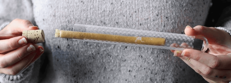 20 skvělých dárků do 1000 Kč (nejen) pro cestovatele 10 miswak_kartacek darek pro cestovatele