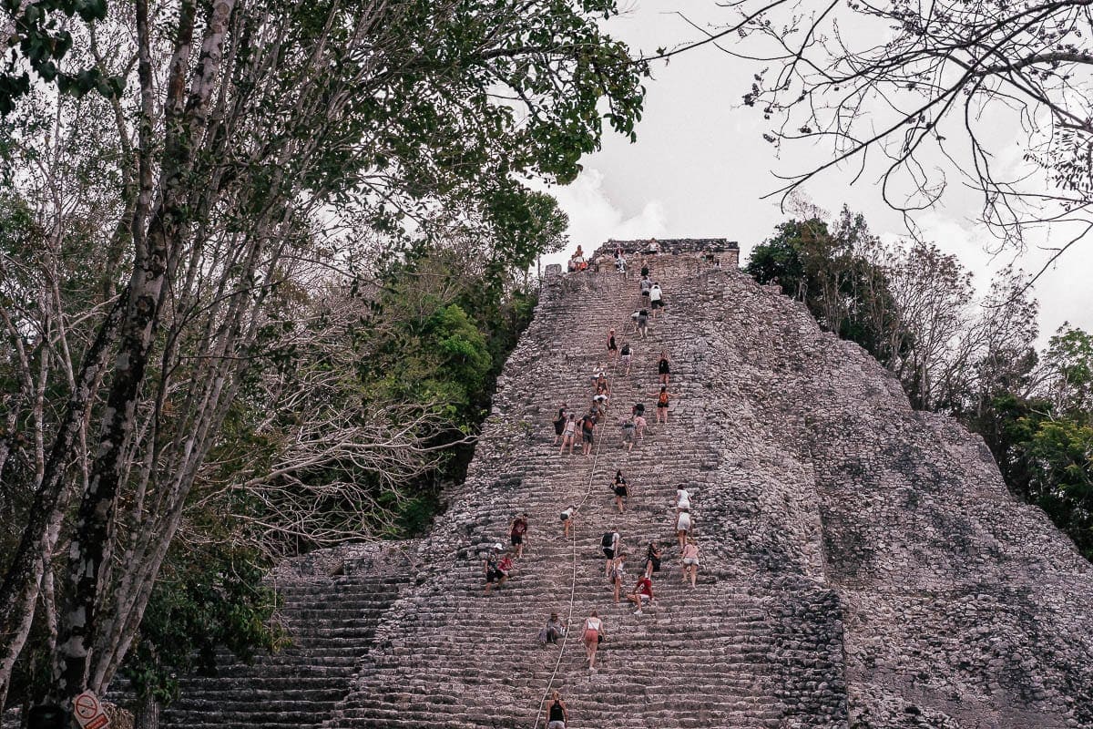 hlavná pyramída v mayských ruinách Coba
