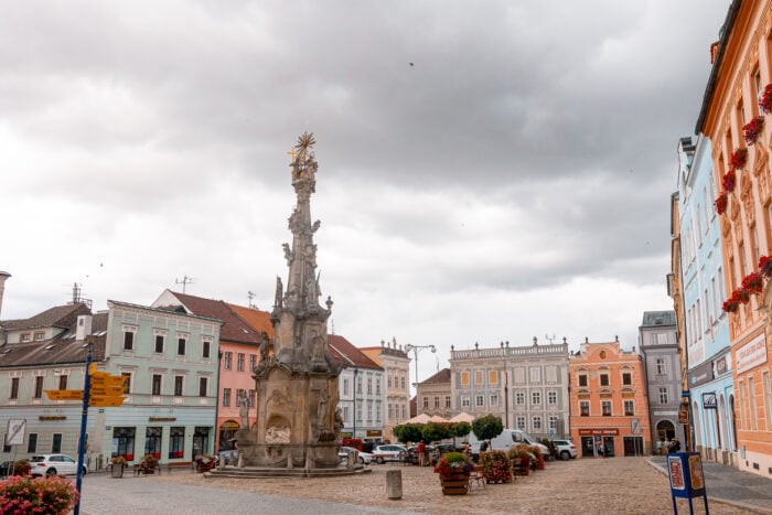 Colonna della peste nella piazza di Jindřichův Hradec
