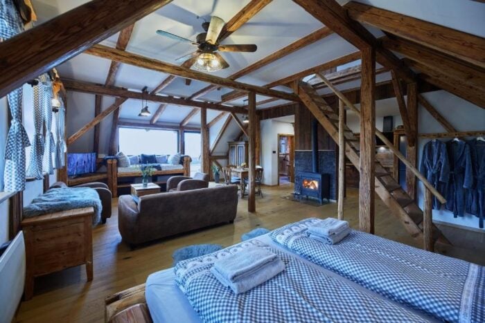 Divine Homestead - room with jacuzzi on the terrace -