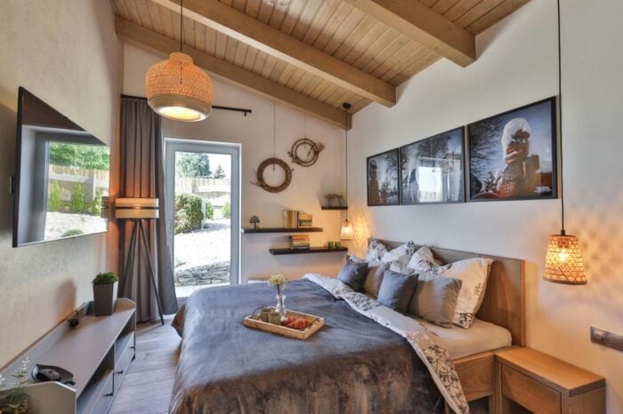 Hotel with hot tub on the terrace