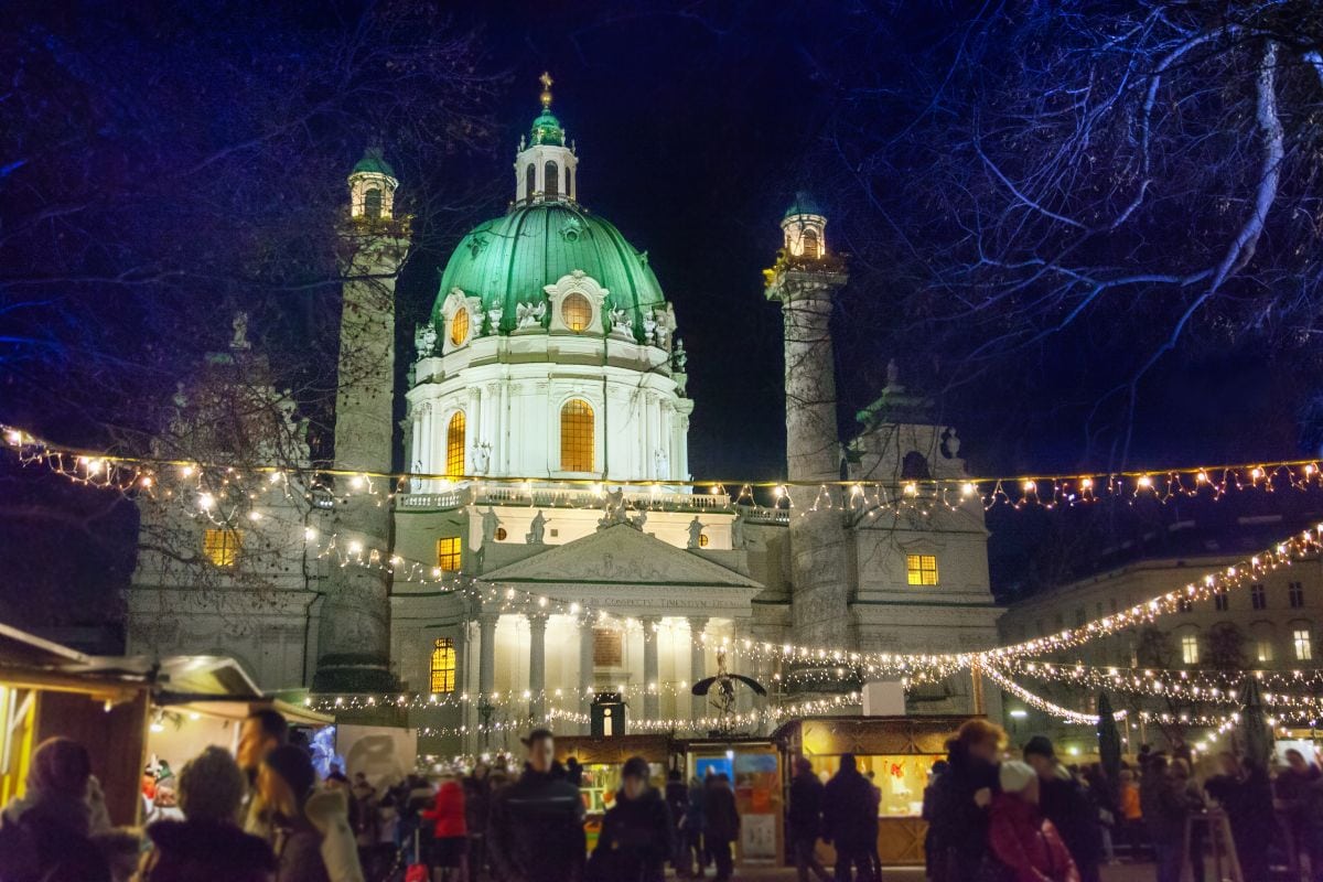 Weihnachtsmarkt Karlsplatz