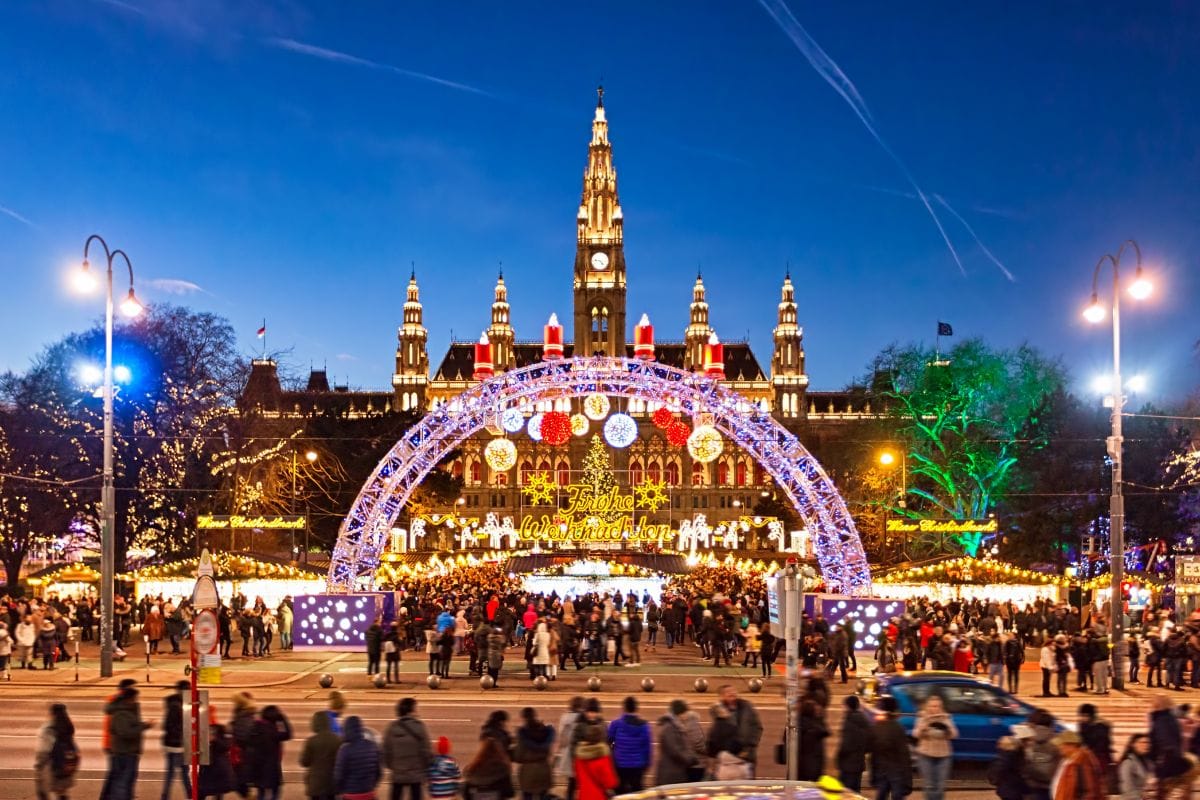 Weihnachtsmarkt am Rathausplatz