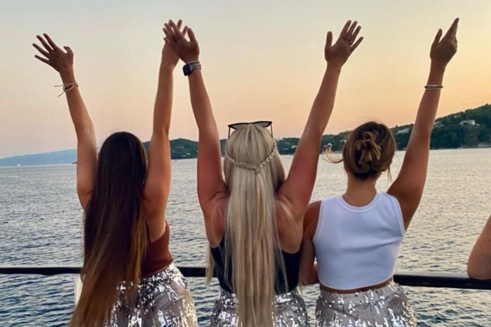 Una serata trascorsa a ballare in mare aperto