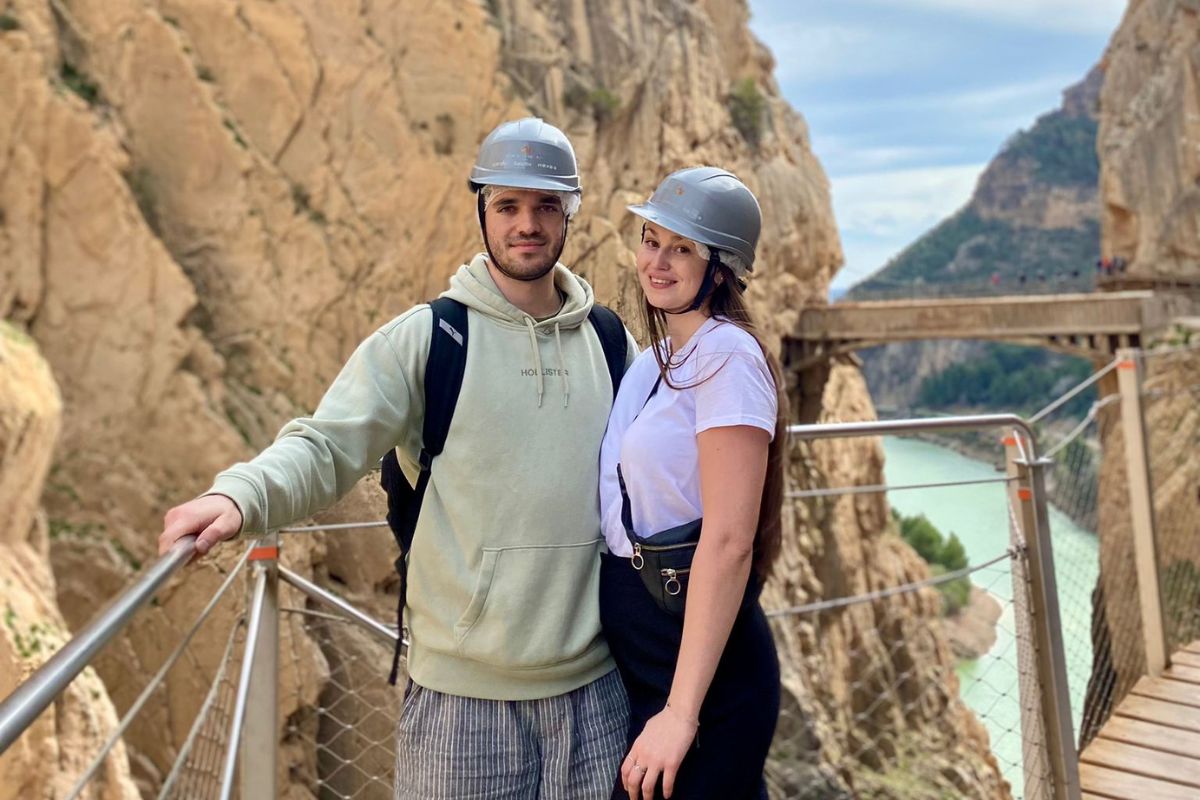 La sporgenza con pavimento in vetro è un luogo popolare per le foto.