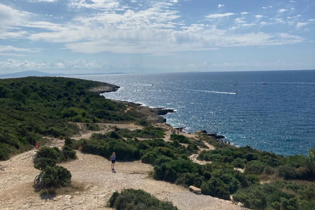 A Kamenjak si trovano oltre 30 spiagge.