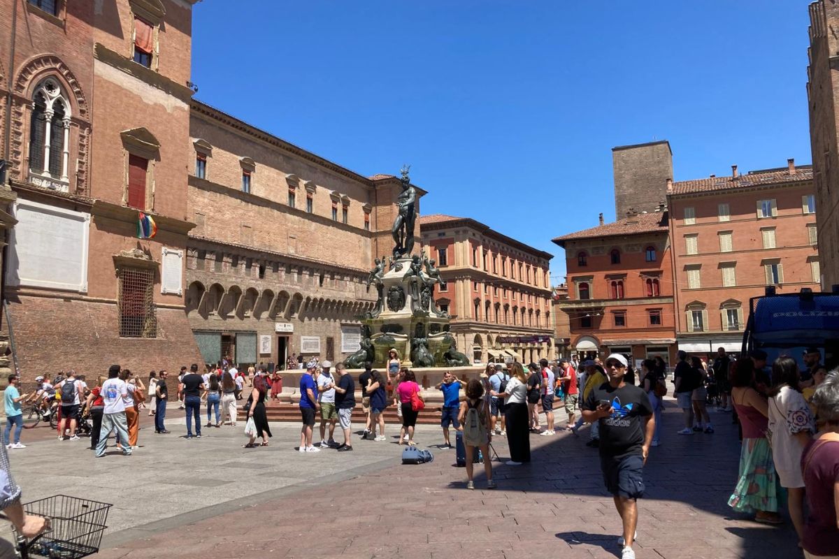 Piazza del Nettuno Bologna