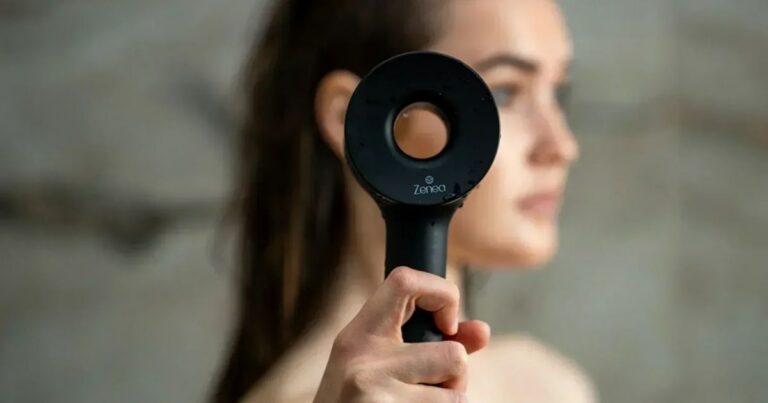 Eau calcaire et cheveux : pourquoi la qualité de l&rsquo;eau compte plus que le shampoing